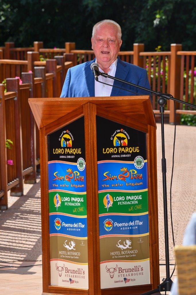Wolfgang Kiessling precidente de Loro Parque